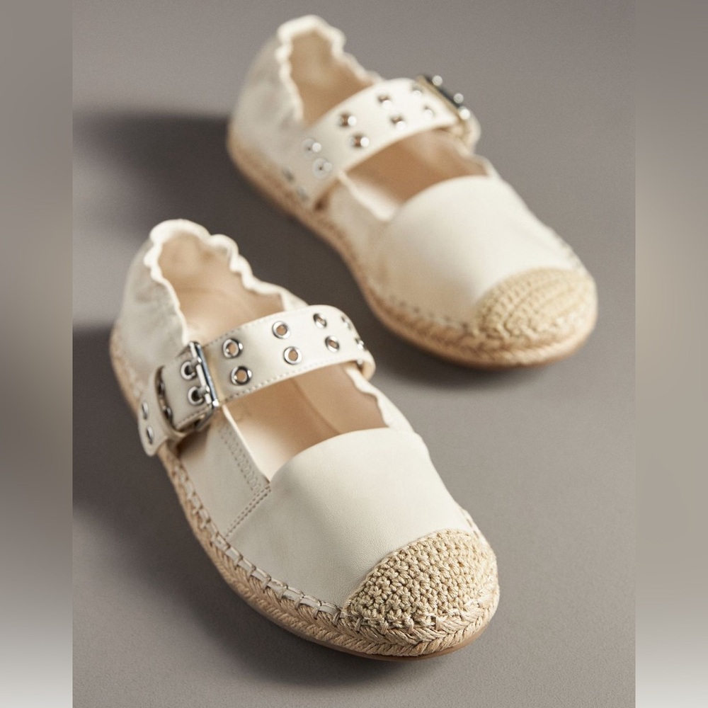 Coconuts by Matisse Davenport flats  Ivory 7M